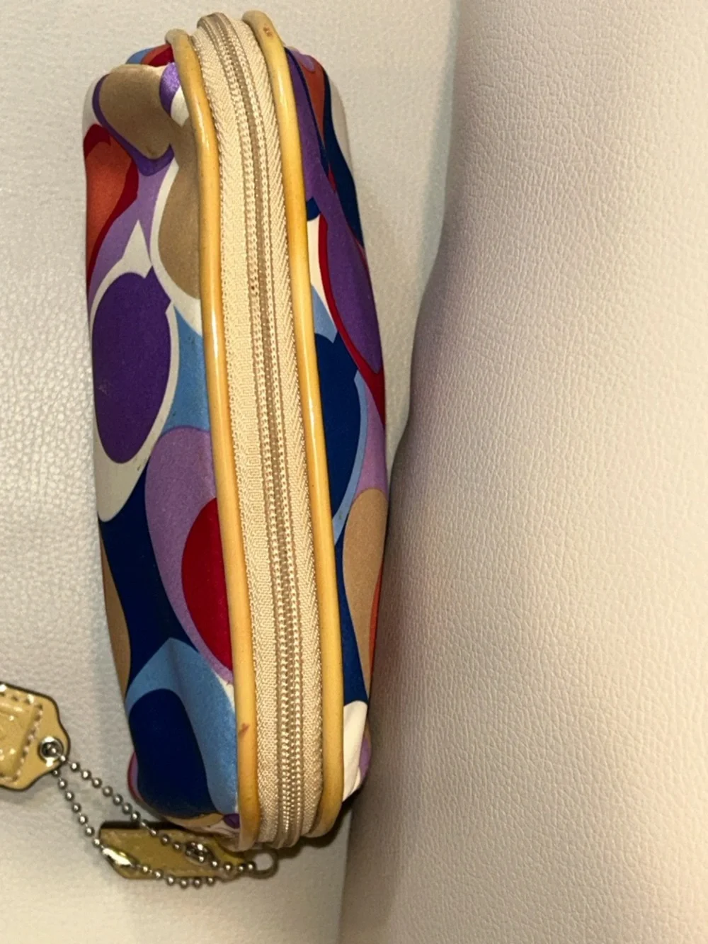 Coach Signature Scarf Print SateenCosmetic Pouch